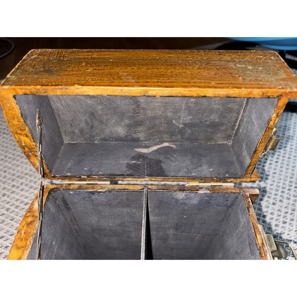 Large Wood Faux Book Box Oliver Twist By Charles Dickens Vintage Latch Buckle - Picture 15 of 16